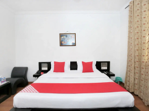 Hotel Punnu International