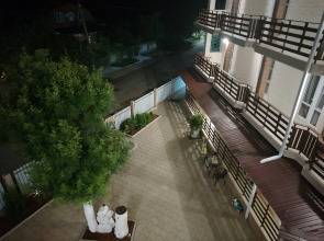 Гостевой Дом "Adam & Eva"