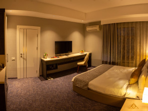 Отель Parkway Inn Hotel & Spa