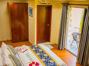Blue Wave Maldives Guest House