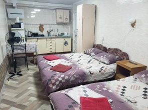 U Samogo Sinego Morya 2 Living quarters