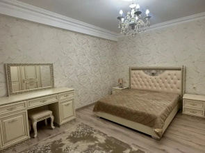 V Novom Chastnom Trekhetazhnom Dome Apartments 2
