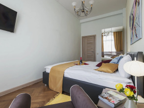 Квартира GM Apartments в легендарном Доме на Набережной