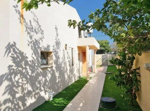 Lyuksovy Dom U Morya Guest House