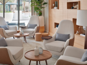 Отель Vida Creek Harbour