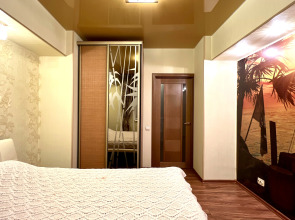 Квартира 3-комнатная Видовая Yarapartments на Набережной