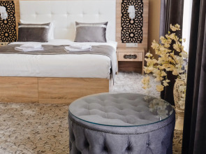 Отель Дона Исаева