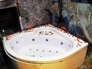 Отель Linda Port Hotel