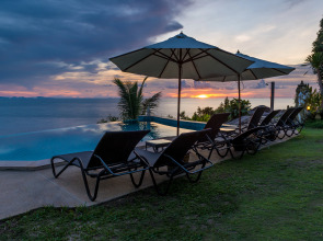 Апарт-отель Sunset Hill Resort