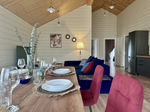 Ryadom S Prudom Lesom I Plyazhem Private House