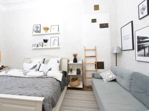 Двухкомнатная квартира возле Кремля