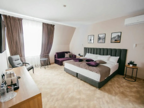 Отель Loft-Hotel