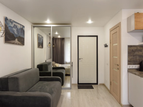 Апартаменты KrasLoft на Взлётной на 4 гостей