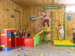 U Yudzhina Guest House