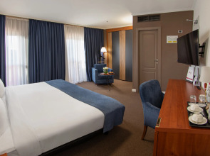 Отель Best Western Plus Congress Hotel