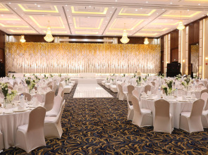 Al Bahar Hotel & Resort