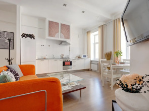 Квартира в стиле диско у Стрелки на Васильевском