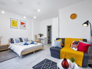 Great view 2-rooms Apartment 2 Min Walk to Raykin Plaza 2