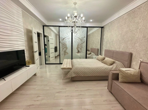 Апартаменты Чкалова 37 на четвертом этаже с лоджией