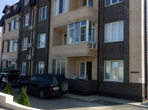 Flat 4 Na Polevoy 19