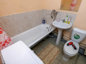 Квартира рядом с Мнтк им. Федорова и Ск Заря