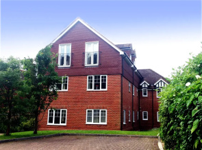 Basingstoke - St Raphael House Apartments