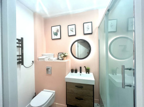 Квартира Ботаника в историческом центре от Wonderapart