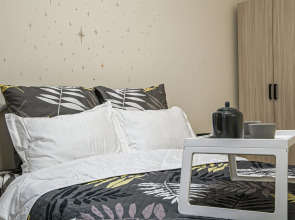 Апартаменты SunSet Хохлова 7