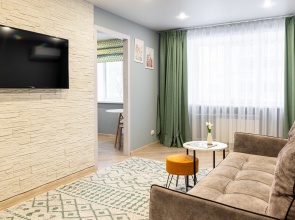 Apartamenty 2komnatnaa v centre radom s ozerom Kaban