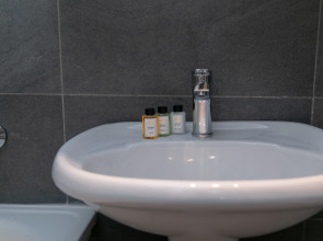 Апартаменты InnDays Логинова 7/2 (8)