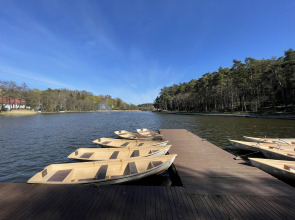 Апартаменты на Берегу Озера Тихое