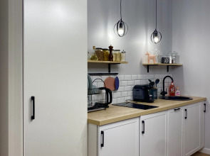 Апартаменты Синяя Студия с Панорамным Окном