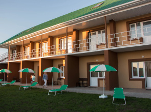 Zhemchuzhina Private house