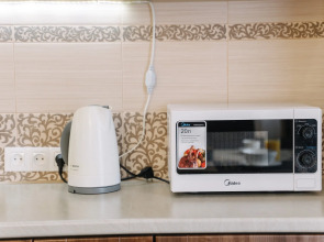 Апартаменты 9 ночей с видом на речку на Коммунальной 1