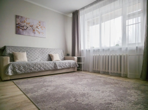 Apartments Chill Pill - Tsentr - Samozaselenie 24/7 - 7n