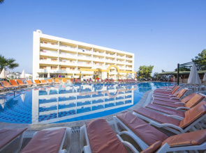 Апарт-Отель Tuntas Family Suites Kusadasi