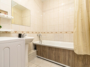 Квартира Двухкомнатная недалеко от парка Галицкого