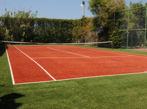 Отель Merit Crystal Cove Casino & SPA