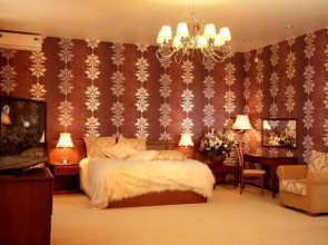 Kristall Hotel