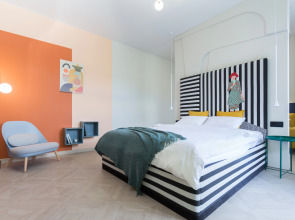 Квартира Величественная сталинка на набережной в историческом центре города-героя.