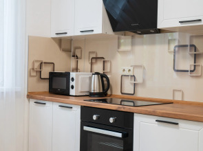 Квартира Просторная Двухкомнатная Natali на метро Пражская