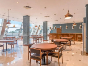 The Grand Gloria Отель