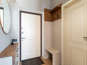 Апартаменты трехкомнатные с панорамным видом на город и море в центре Новороссийска от LetoApart