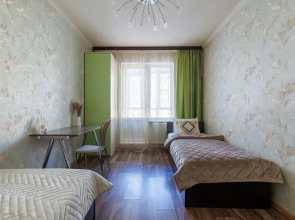 Апартаменты с 3 спальнями на Моисеенко 5 - 8 человек