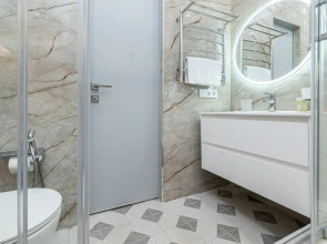 Апартаменты «Бордовый шик» в районе ВДНХ «Эстет Апарт»