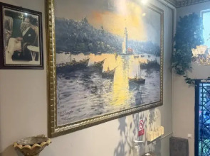 Апартаменты 3BR Flat Old Style 4AC Terrace, Metro