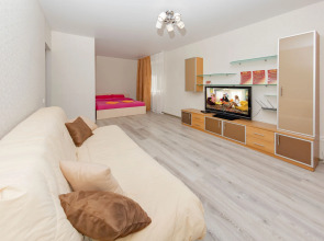 Апартаменты на Братьев Жабровых 7