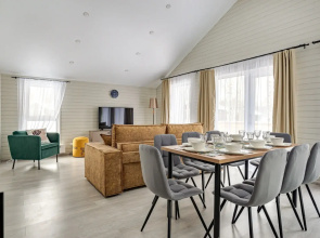 Dom S 3mya Spalnyami 233 Guest House