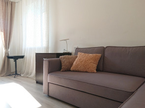 Апартаменты рядом центр Кругозор