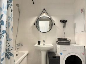 Квартира Двухкомнатная просторная и уютная ArtApart